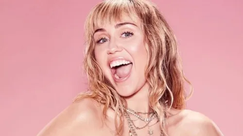 Miley Cyrus s'affiche en string sur Instagram et affole la toile...