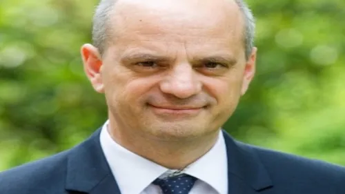 Jean-Michel Blanquer et Roselyne Bachelot en déplacement en...