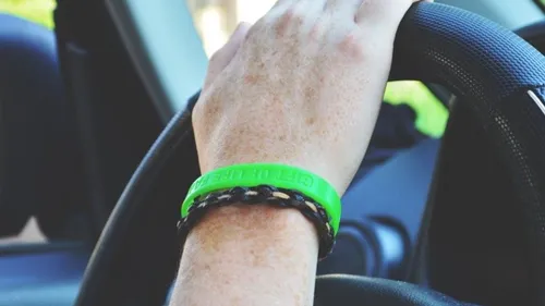 Vacances : quelles sont les vérifications à faire sur sa voiture...