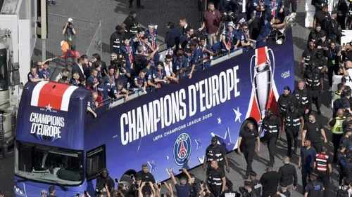 PSG : les messages des supporters vont illuminer tout Paris avant...