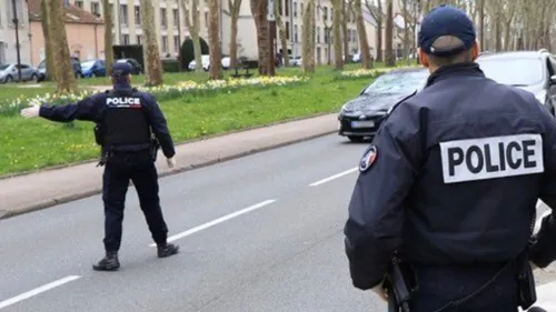 À Paris, une enquête ouverte suite à l'interpellation d'un homme...