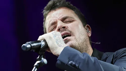 Dani Martín dévoile un single surprise pour ses 25 ans de carrière !