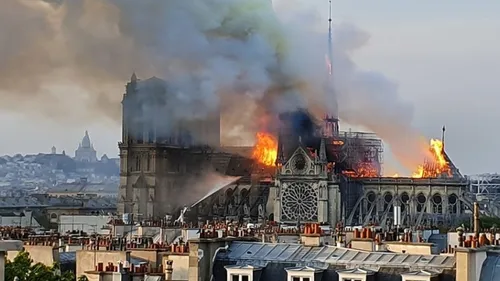 Incendie de Notre-Dame : cette entreprise de Dordogne restaure la...