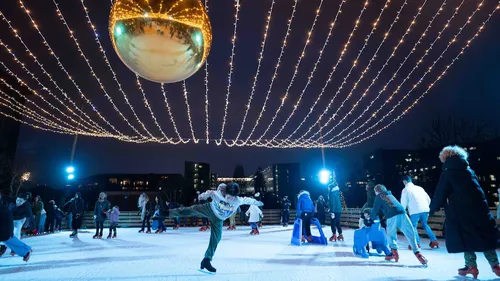 Patins en Folie, ça glisse jusqu'au 2 mars en plein Paris !