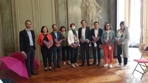 Bordeaux : Mobilisés pour Octobre Rose et le dépistage du cancer du...