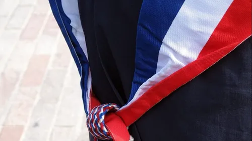 Angers : l’adjoint au maire pris en train de manifester avec...