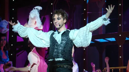 Après "Le Roi Soleil", une autre comédie musicale va faire son...