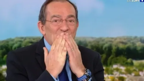 “J’arrête le cœur serré, je ne vous oublierai jamais” : l’émotion...