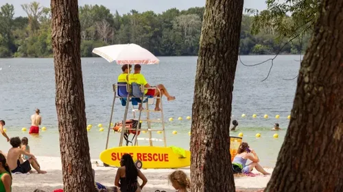 Bordeaux : 50 postes à pourvoir pour les piscines et le Lac cet été