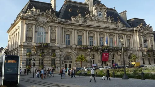 Un mouvement de grève dans les écoles de Tours le 19 octobre