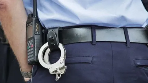 Elle oublie une barre de fer et manque son évasion de la prison de...