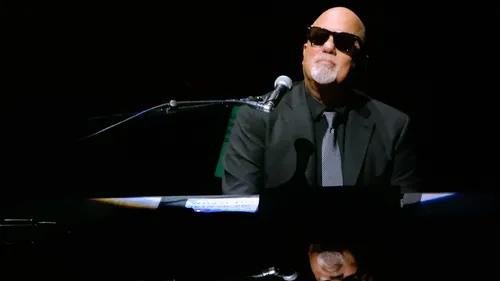 Axl Rose et John Mayer rejoignent Billy Joel sur scène (vidéo)