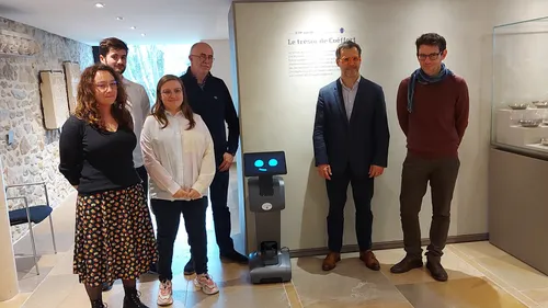 Le Mans : un robot vous guide au musée Carré Plantagenêt