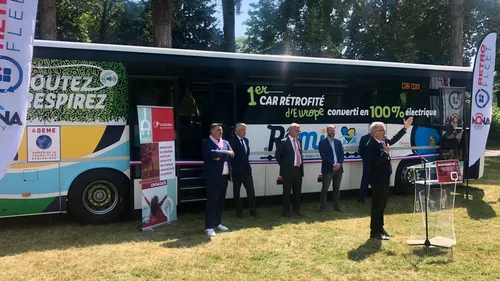 Le tout premier car scolaire "rétrofité" d’Europe roulera à Amboise...