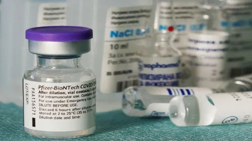 Covid : Sanofi va aider produire davantage de vaccins Pfizer/BioNTech