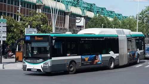 Pénurie de chauffeurs de bus : la région propose 2.000€ aux...