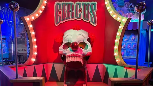 Circus Bordeaux : l’ambiance cirque et fête foraine débarque aux...