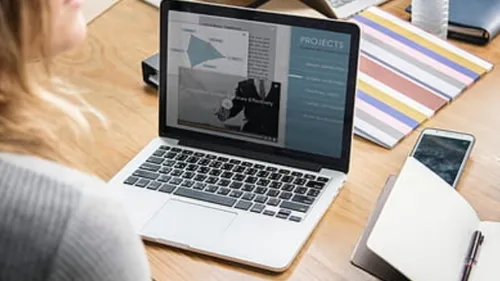 L’intelligence artificielle : « On peut tout manipuler, tout fausser »