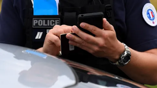 Un policier traîné sur 250 mètres par un chauffard dans les Yvelines