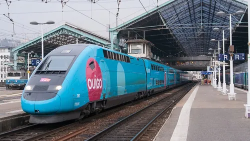 Bordeaux-Lyon en direct : la SNCF est-elle entrain de relancer le...