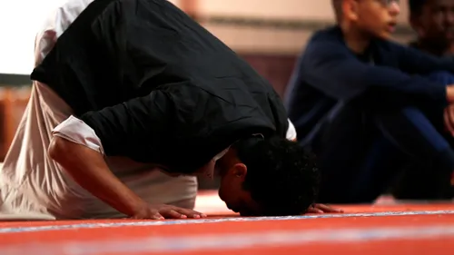 Après Pâques, le ramadan perturbé aussi par le confinement