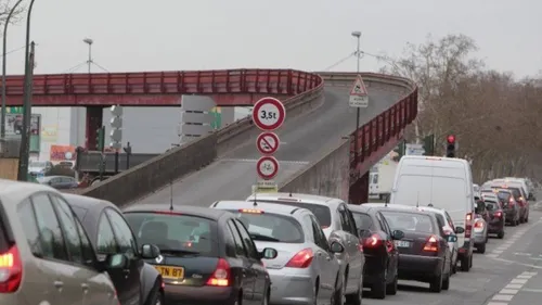Bordeaux : l’autopont de Latule fermé