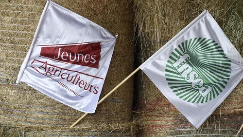 Poitiers : les agriculteurs mobilisés ce mercredi contre la...