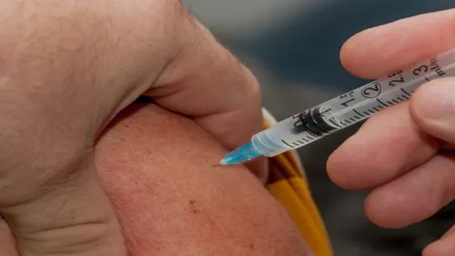 Limoges : la vaccination ouverte sans rendez-vous au centre...