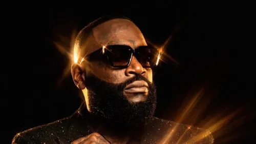 Rick Ross célèbre les 20 ans de Port of Miami avec une tournée...