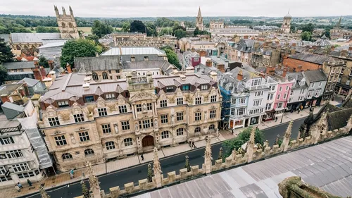 Parler anglais est une compétence indispensable aujourd’hui pour...