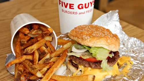 On sait désormais OÙ ouvrira le premier Five Guys de Bordeaux