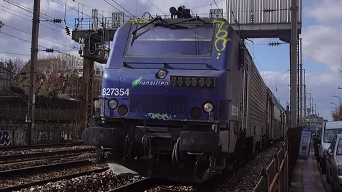 Val-d’Oise : un petit garçon de 9 ans meurt percuté par un train de...