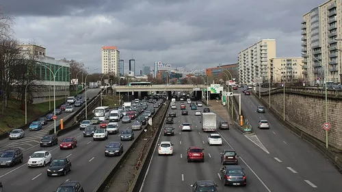Pollution de l'air : la circulation réduite de 20km/h dans la...