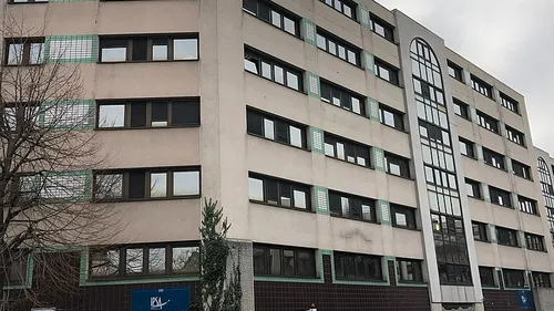 Ivry : un étudiant poignardé devant son école