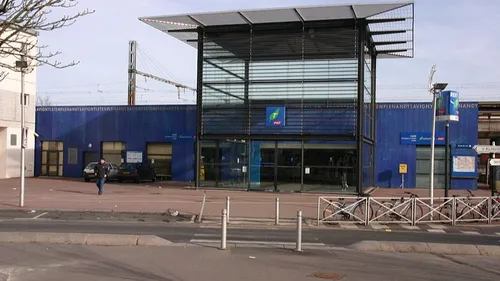 Une rixe en gare de Savigny-le-Temple interrompt le trafic du RER D 