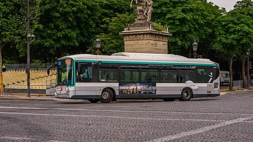 Transports : la RATP expérimente un bus sans chauffeur