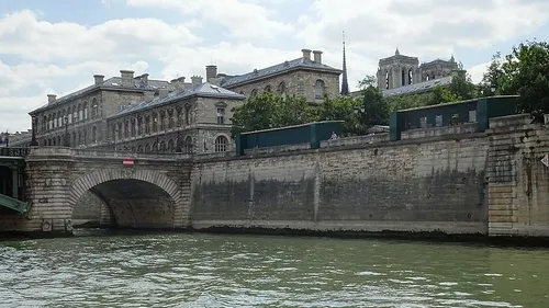 Vaccination des soignants : 340 agents suspendus à l’AP-HP