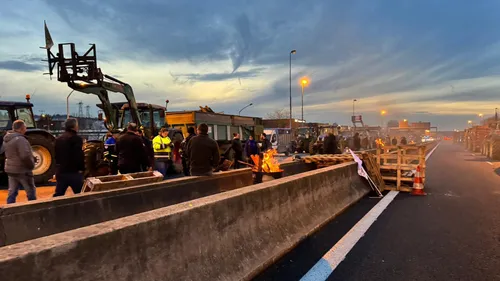 DIRECT - Mobilisation des agriculteurs : le point sur les blocages...
