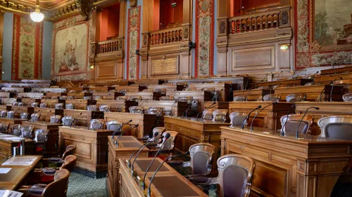 Mis en examen pour trafic de drogue, Nicolas Jeanneté siègera quand...