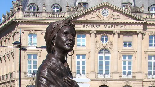 Statue vandalisée à Bordeaux : la mairie va porter plainte 