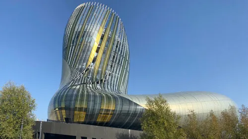 La Cité du Vin ouvre ses portes à WIT FM pour une visite...