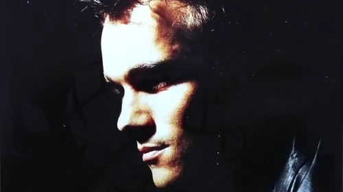 "Éteins la lumière" : quand Axel Bauer renoue avec le succès