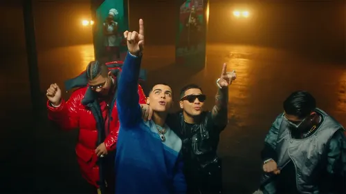 Boza, Lunay, Lenny Tavárez, Juhn, Beéle - Ella (Remix)