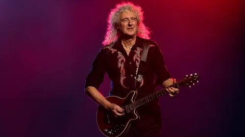 Brian May victime d’un AVC rassure ses fans