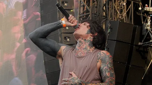 Liam Gallagher répond à la reprise de "Wonderwall" par Bring Me The...