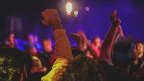COVID : l'expérimentation dans les boîtes de nuit parisiennes a une...