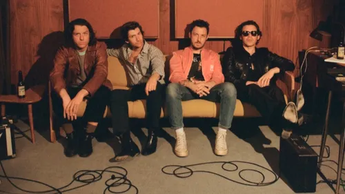 Les Arctic Monkeys annoncent la sortie de leur nouvel album