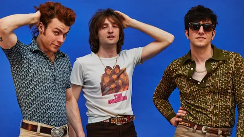 LA NOUVEAUTE DU 16-20 : Howlin’ Jaws - Mirror Mirror