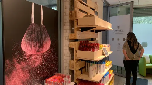 Emmaüs Solidarité : des centres de beauté & bien-être pour les plus...
