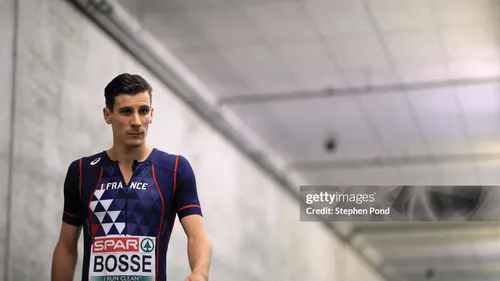 Le Girondin Pierre-Ambroise Bosse, champion du monde du 800 mètres,...